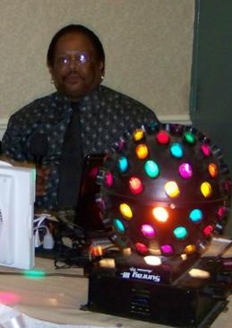 mobile dj barry thornton head shot 2